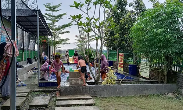 Pembuatan Kolam Renang Tegal Slawi